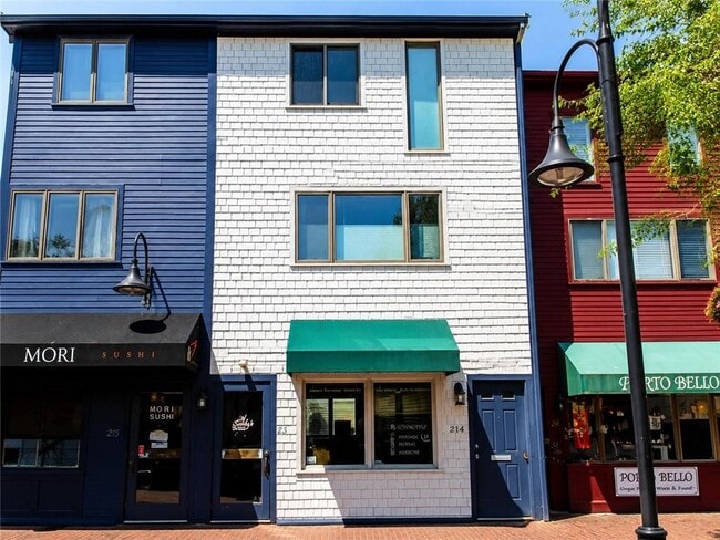 Building Photo - 214 Goddard Row