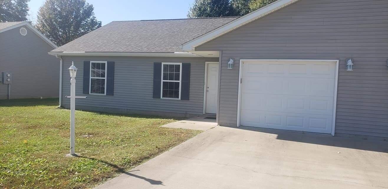 Photo - 32 Fox Hollow Dr