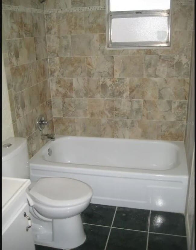 Photo - 1502 Stonehaven Way