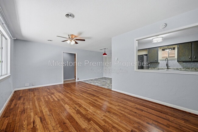 Photo - 101 Lakewood Ln