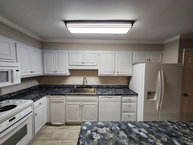 Photo - 624 Crown Pointe Dr