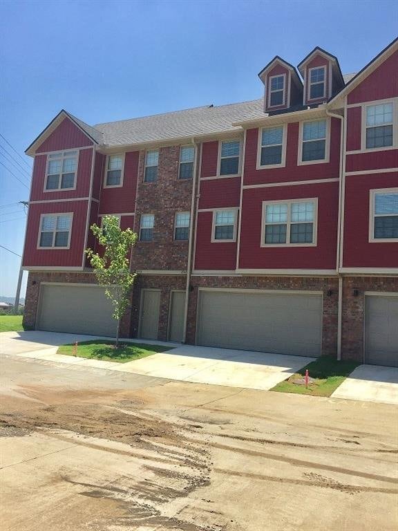 Building Photo - 2745 W Cottonwillow Way