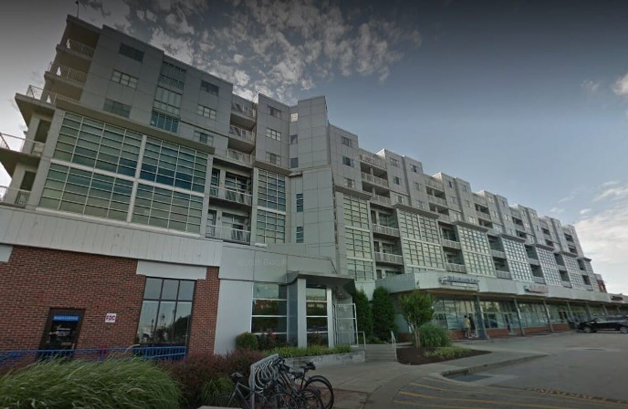 Luxury Condo on the Waterfront, with dedic... - Luxury Condo on the Waterfront, with dedic...