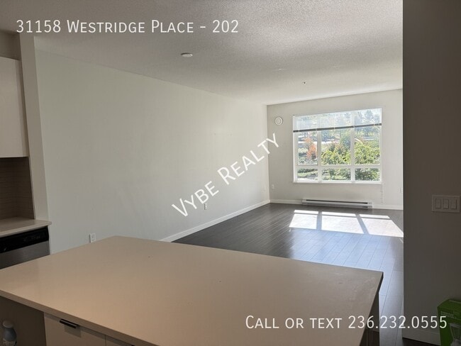 Photo - ?? Bright Courtyard Condo @ Elmstone– 2 Parking Spots Unit 202