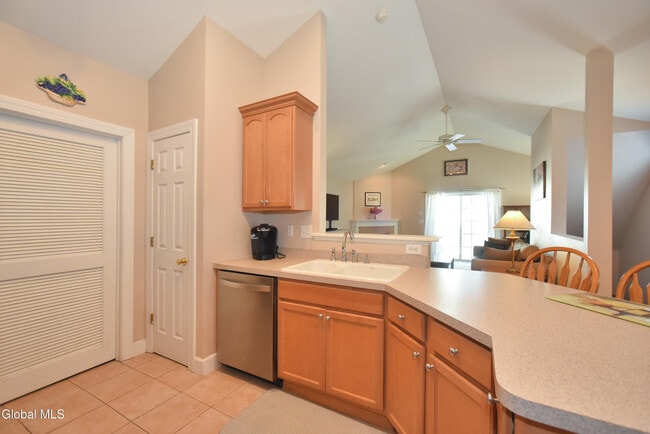 Photo - 328 Ballston Ave Unit 10