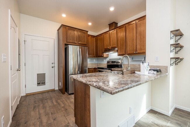 Photo - Charming 2 bed 2.5 bath newer Paired Home