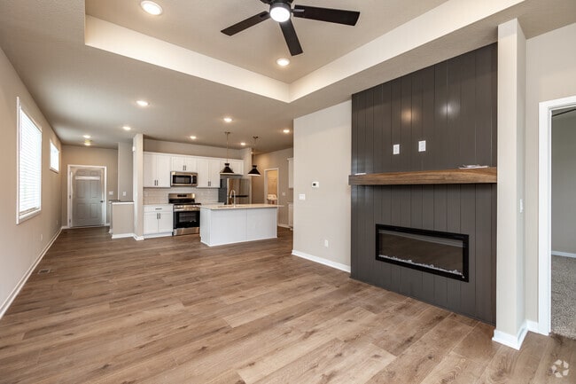 3BR, 2.5BA - 1,823SF - Living Room
