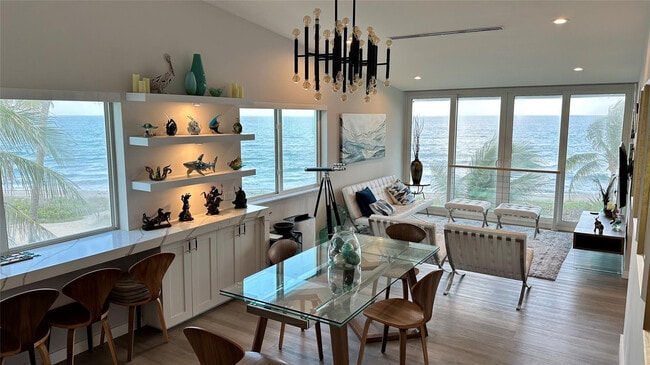 Building Photo - 1041 Hillsboro Mile Unit 3