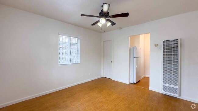 Building Photo - SF Gregory &amp; S 33rd Rental