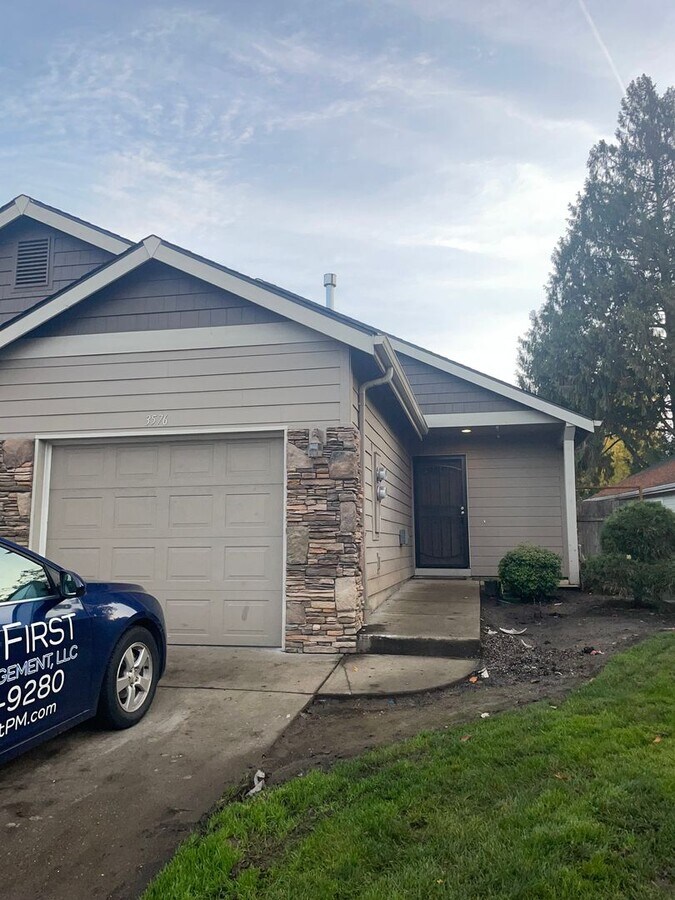 3576-3578 Fisher Ct NE Salem, OR 97305 - 3576-3578 Fisher Ct NE Salem, OR 97305 Unit 3576