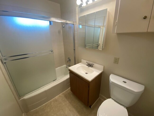 Photo - Cozy Monterey Home!