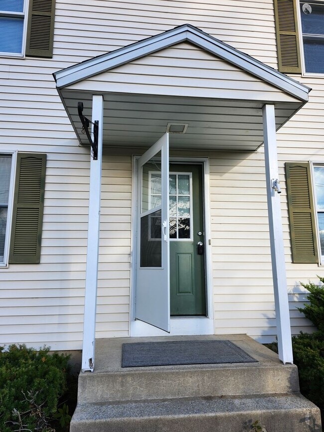 Saratoga Springs House House Rental in Saratoga Springs, NY