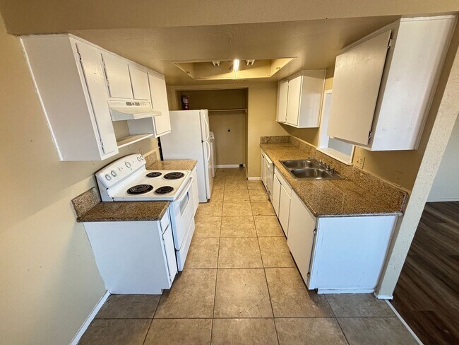 Photo - 6991 Kepler Dr Unidad 1