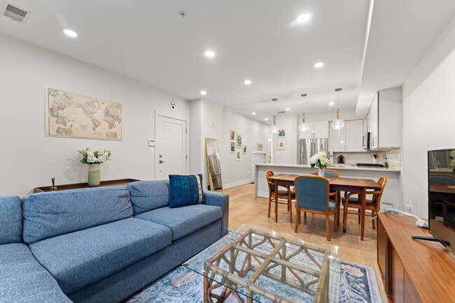 Building Photo - 3435 14th St NW Unit 3435 14th St NW #3