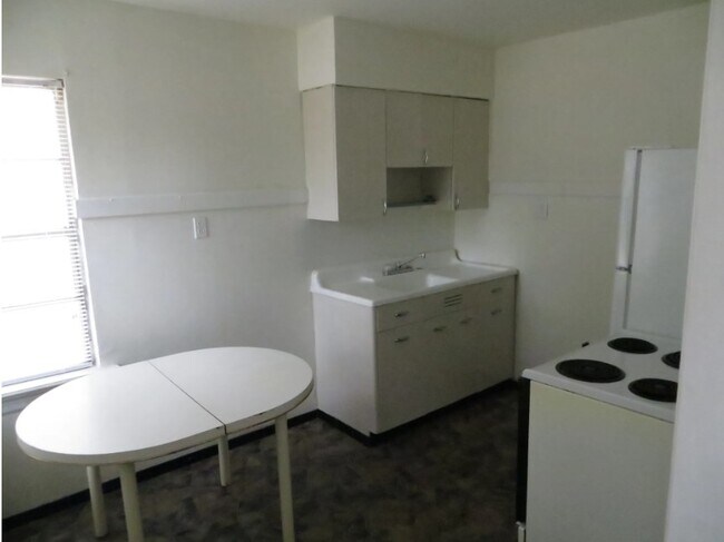 Photo - 10339 Saint Charles Rock Rd