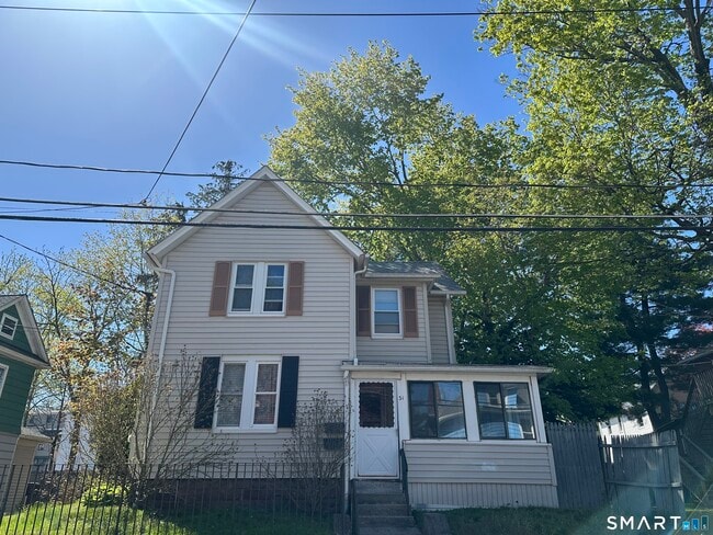 Building Photo - 31 Burr Ave Unit 1