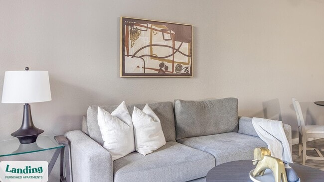 Photo - 1811 E Apache Blvd Unidad 1038.1408796