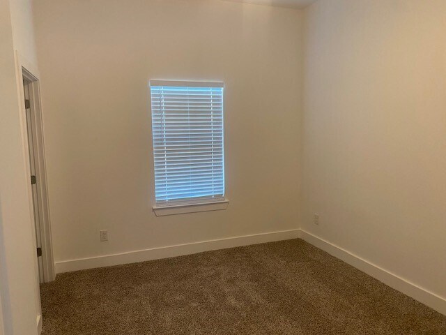 Building Photo - 4539 Rosemont St Rental
