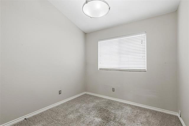 Photo - 1511 Creek Bank Ln