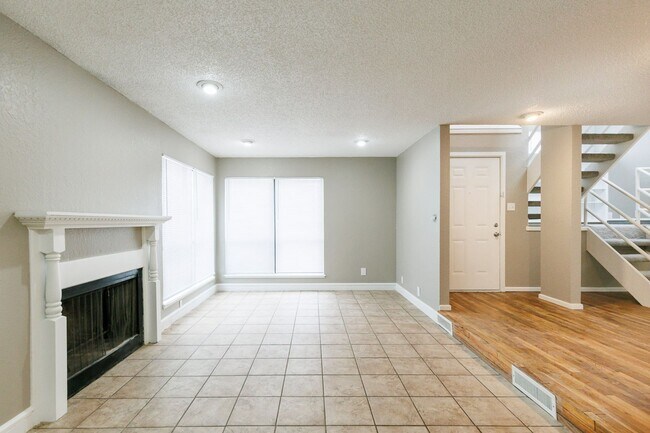 Photo - 4705 58th St Unit A