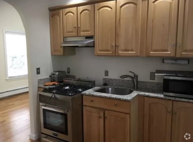 Building Photo - 145 Perkins St Unit 1 Rental