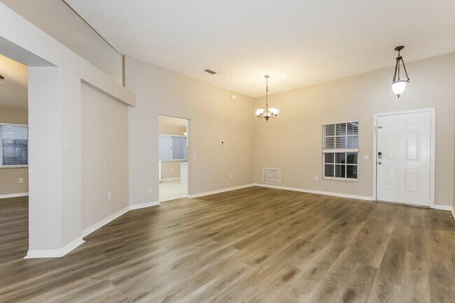 Photo - 312 Sonoma Dr