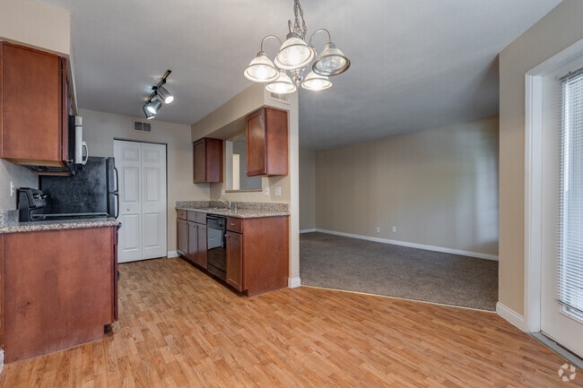 1HAB, 1BA - 672 ft² - Dolce by the Lakes