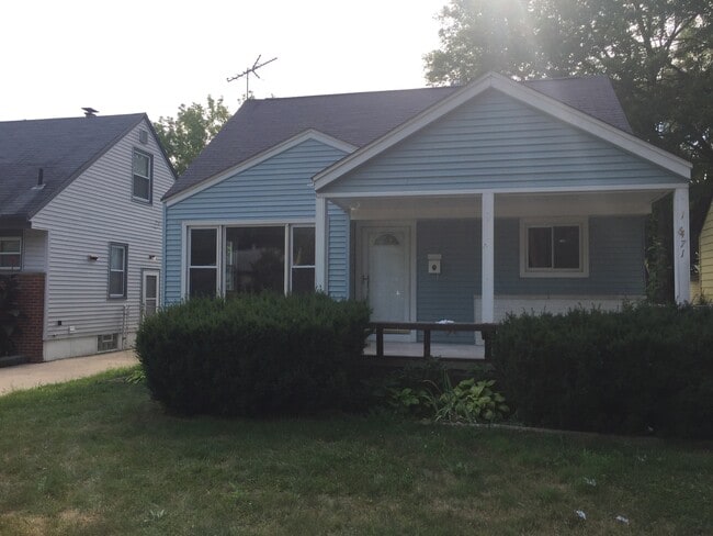 Building Photo - Cozy 3 bedroom 2bath Bungalow in nice Redford neighborhood