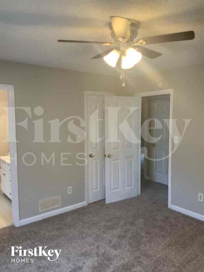 175 Planters Walk Rental House Rental in Locust Grove, GA