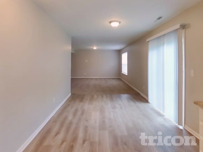 Photo - 5537 Burning Tree Ct