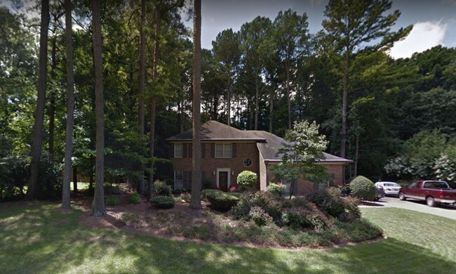 Photo - 113 Burnham Rise