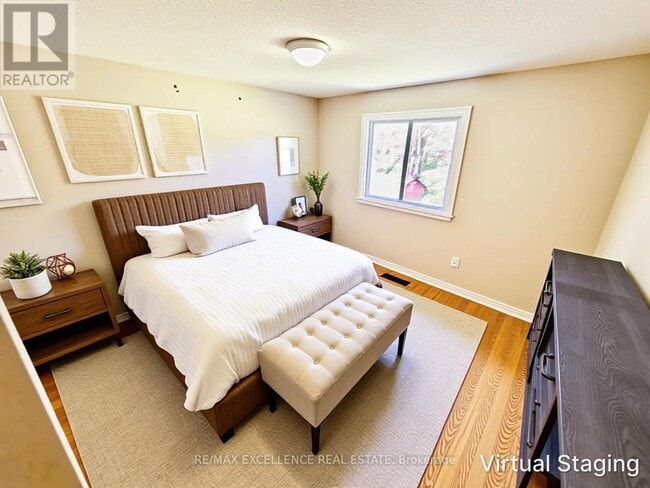 Photo - 307 Niagara Dr