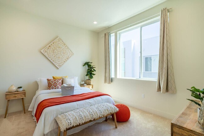 Photo - 178 Nexus Loop