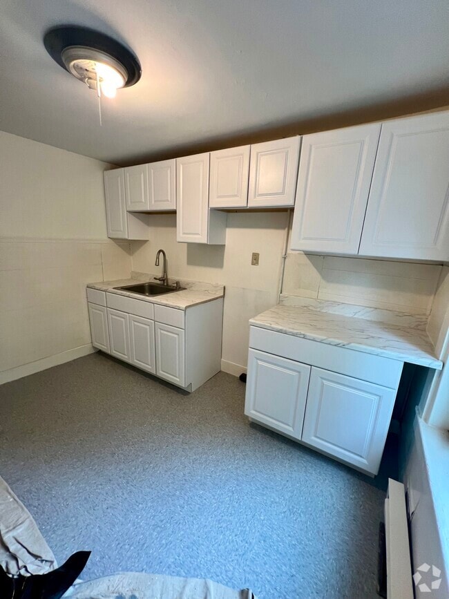 Building Photo - 7 Court St Unit 1 Rental