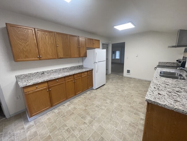 Photo - 1017 110th St S