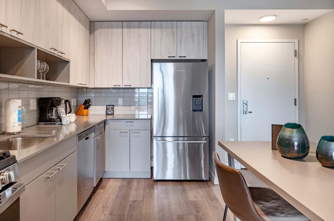 880 Pacific St Unit SI FL11-ID1537757P
