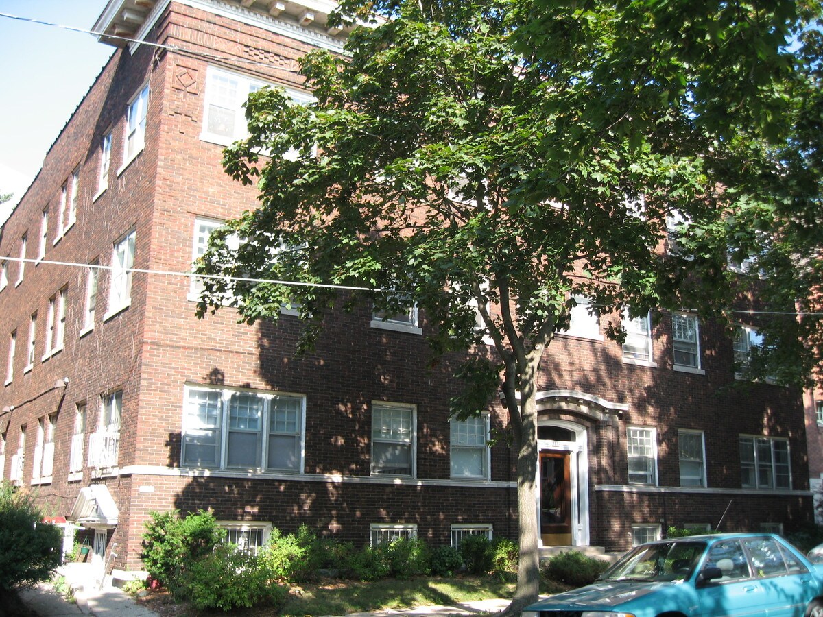 Photo - 2314 E Wyoming Pl