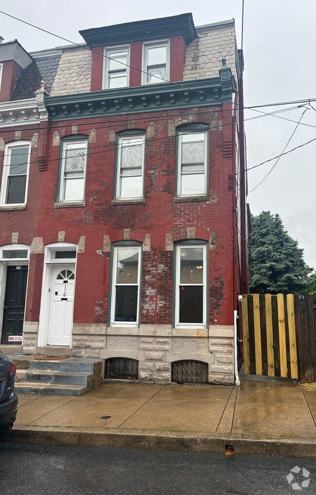 Building Photo - 116 S 4th St Rental