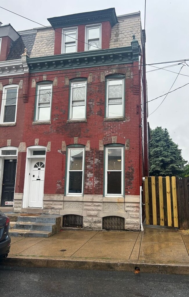 Photo - 116 S 4th St House