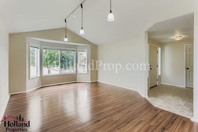 Photo - Lovely Single-Level Hillsboro Home with Br...