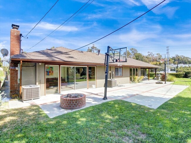 Photo - 6763 Radlock Ave