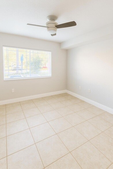 Photo - 171 SW Palm Dr Unit 105
