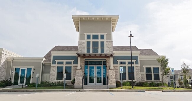 Photo - Retreat at River Chase Apartments
