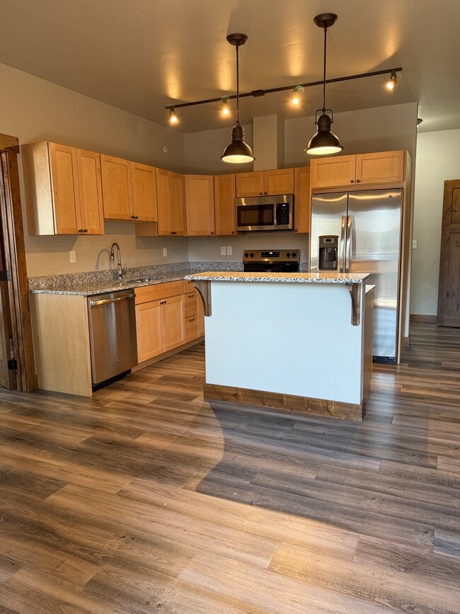 Building Photo - 35 5th St W Unit 303 Rental