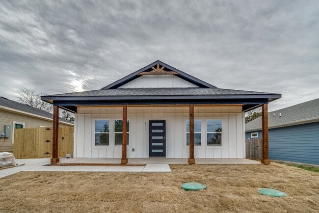 Photo - 2707 Brazos River Dr