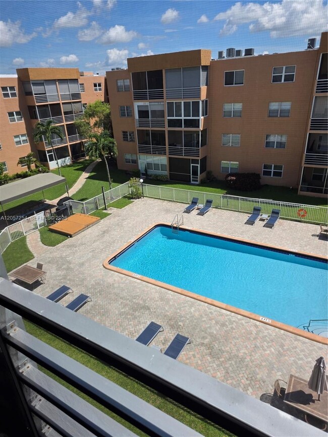 Photo - 3048 Sunrise Lakes Dr E Unit 421
