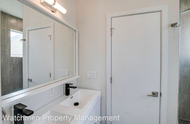 Photo - Modern New Luxury Temple Apartments Unit 2