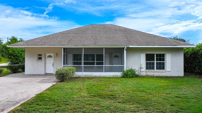 Building Photo - 208 Serenade Dr