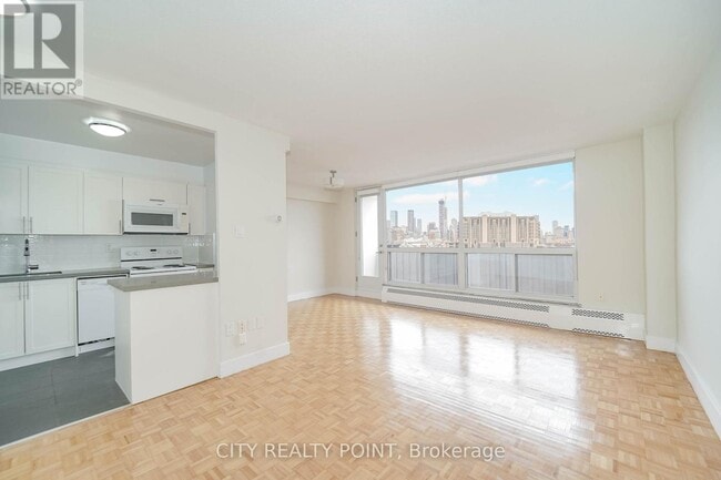 666 Spadina Ave. Unit 1803