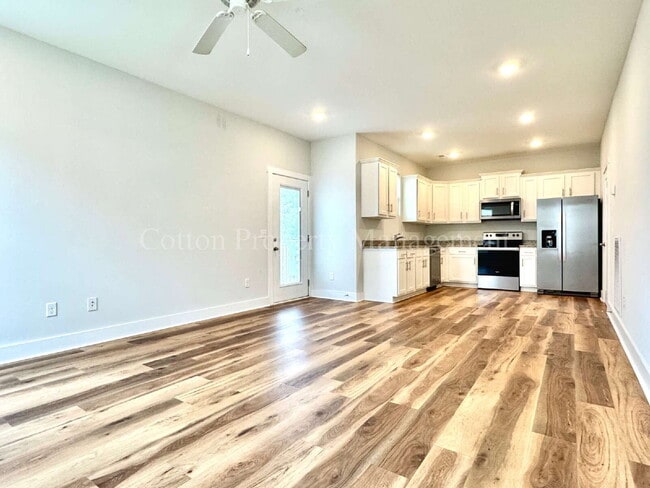 Photo - Modern 3BR/2.5BA Townhome | $1,900/mo. | P... Unit B